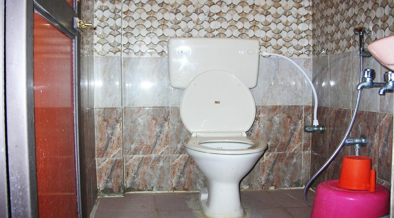 Sbs Residency Tirupati Otel Renigunta Oda fotoğraf