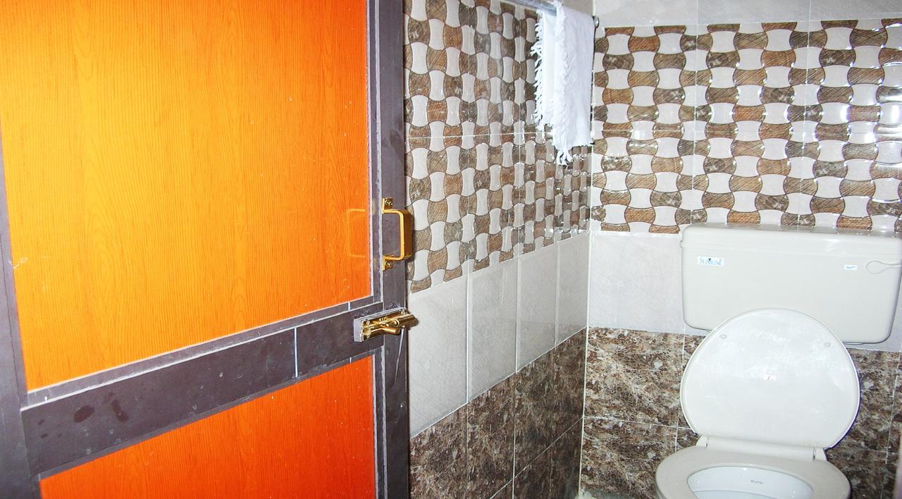 Sbs Residency Tirupati Otel Renigunta Oda fotoğraf