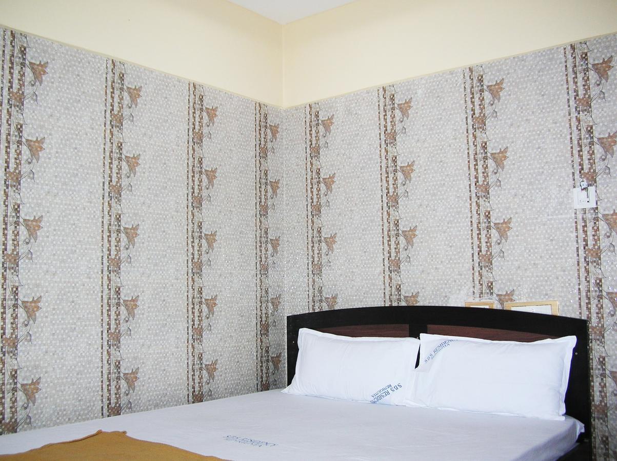 Sbs Residency Tirupati Otel Renigunta Oda fotoğraf
